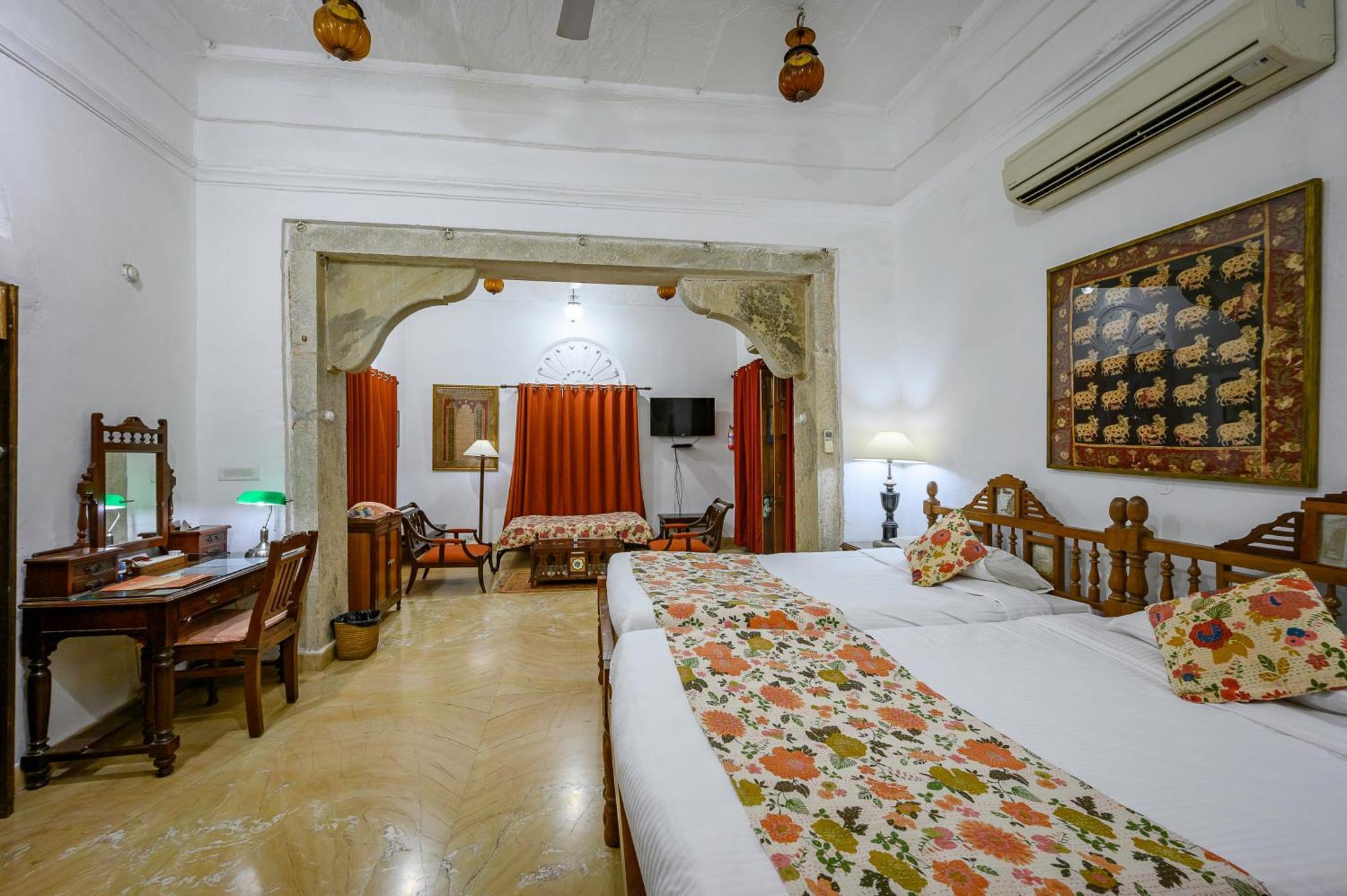 Neemrana'S - Deo Bagh Hotel กวาลิออร์ ภายนอก รูปภาพ