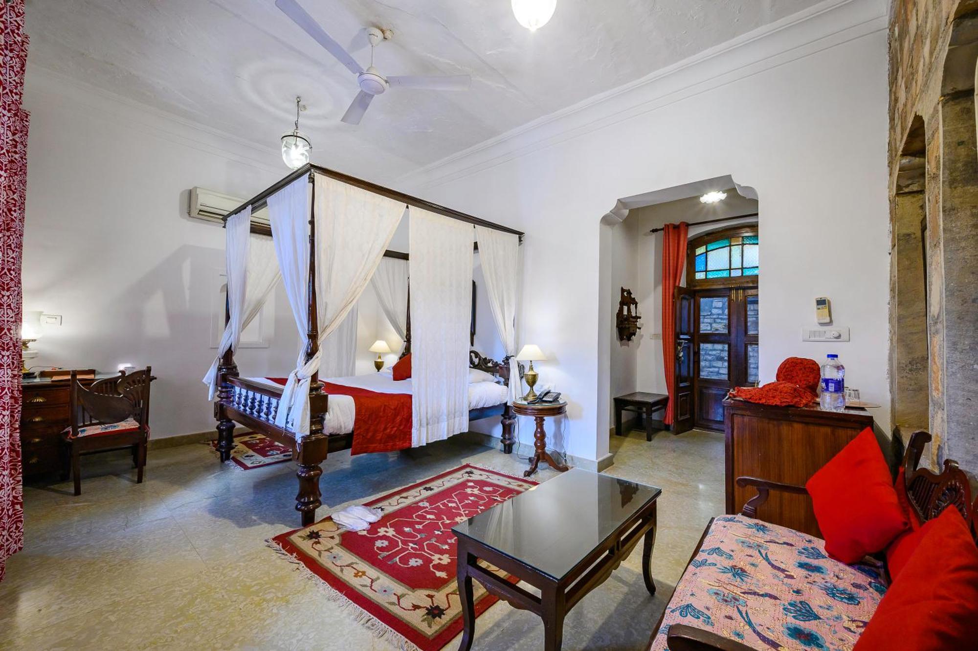 Neemrana'S - Deo Bagh Hotel กวาลิออร์ ภายนอก รูปภาพ