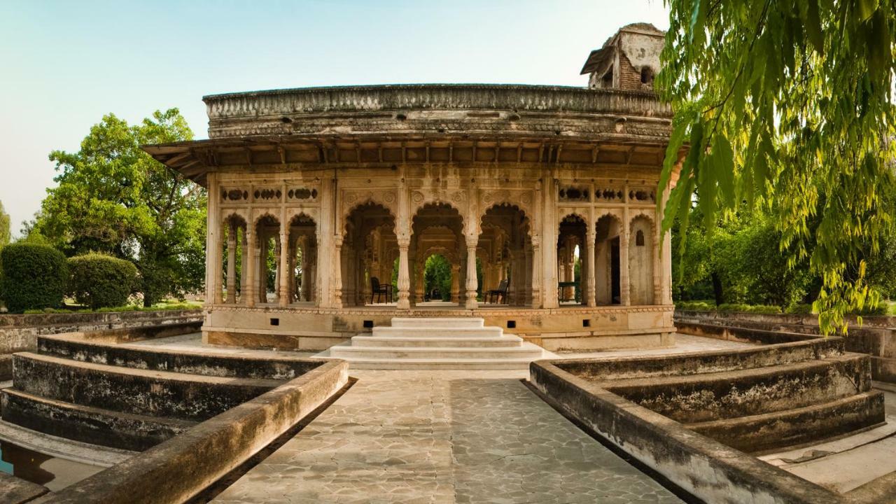 Neemrana'S - Deo Bagh Hotel กวาลิออร์ ภายนอก รูปภาพ